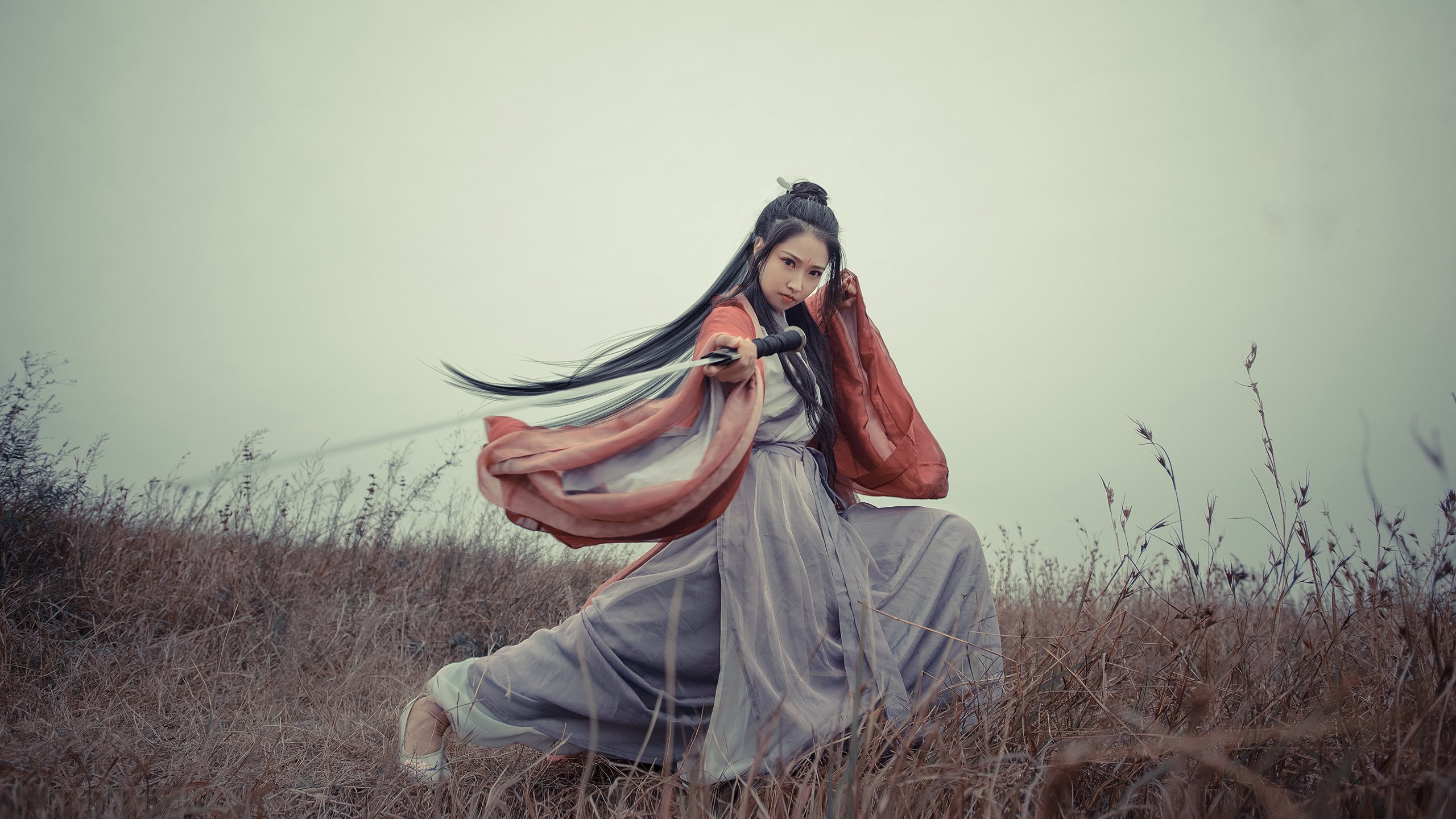 双线辉煌，伊朗足球提前终结悬念，葡萄牙黯然出局；赖斯F1争冠接管比赛，赛道新王加冕